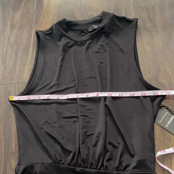 Black Open Back Sleeveless Mock Neck F21 Bodysuit - Picture 10 of 13